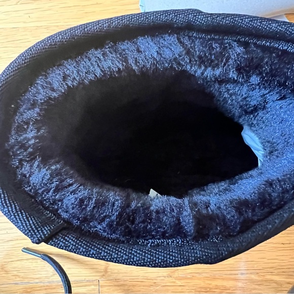 🎁NIB! DREAM PAIRS Suede Faux Fur Water Resistant Snow Ankle Boots Black Sz.9 - Picture 10 of 10